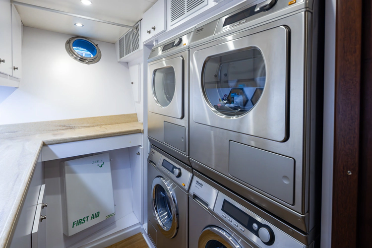 Marlinda Yacht Photos Pics 