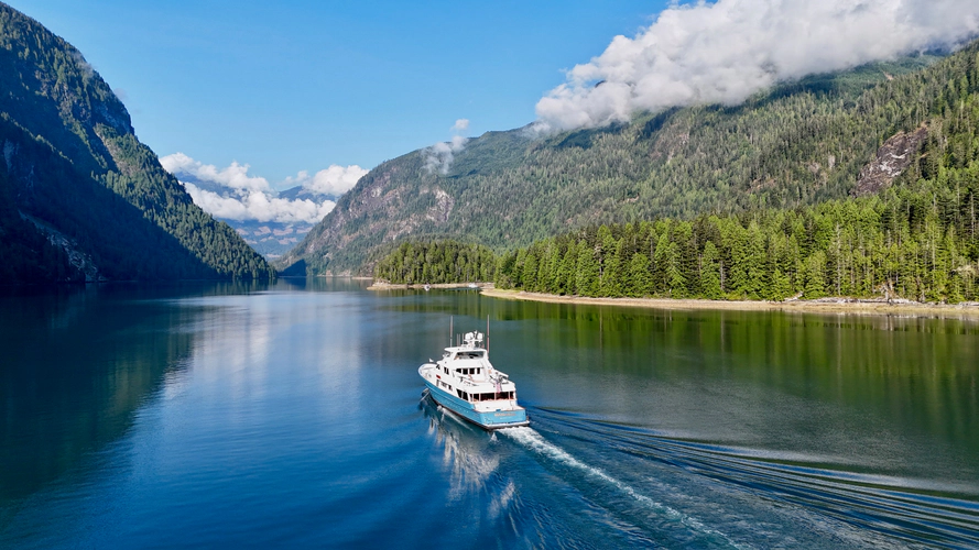 Marlinda Yacht Photos Pics 