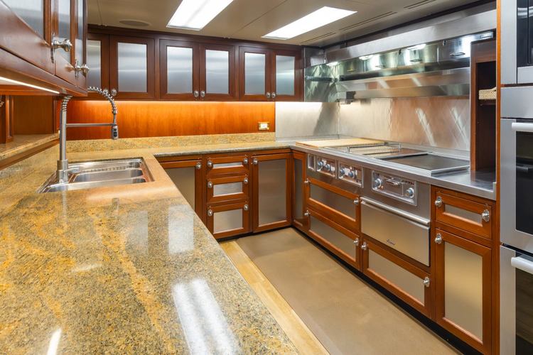 Marlinda Yacht Photos Pics 