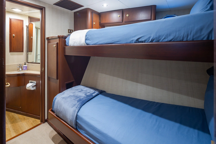 Marlinda Yacht Photos Pics 