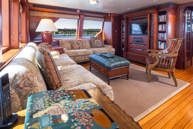 Marlinda Yacht Photos Pics 