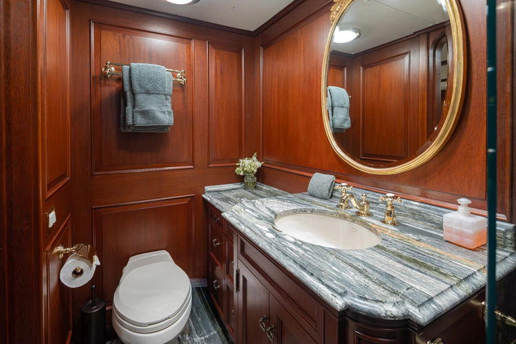 Marlinda Yacht Photos Pics 