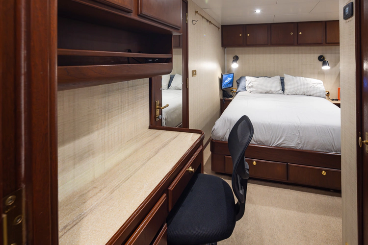 Marlinda Yacht Photos Pics 