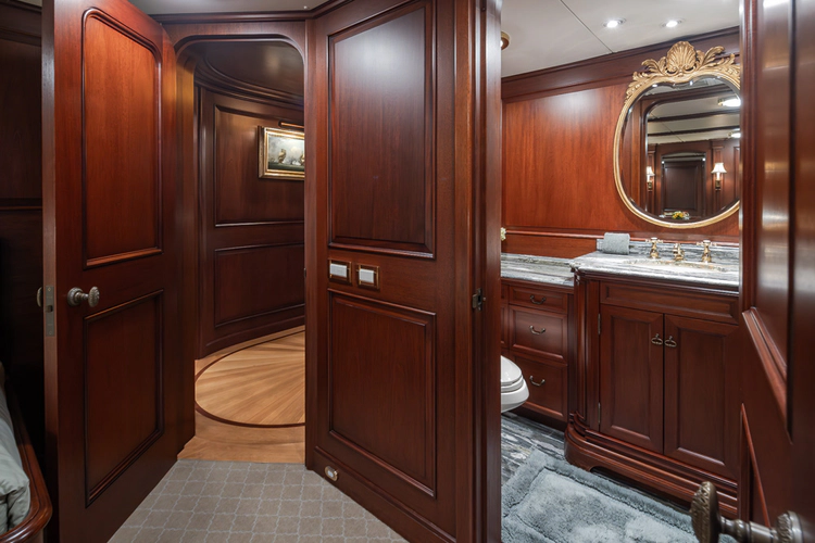 Marlinda Yacht Photos Pics 