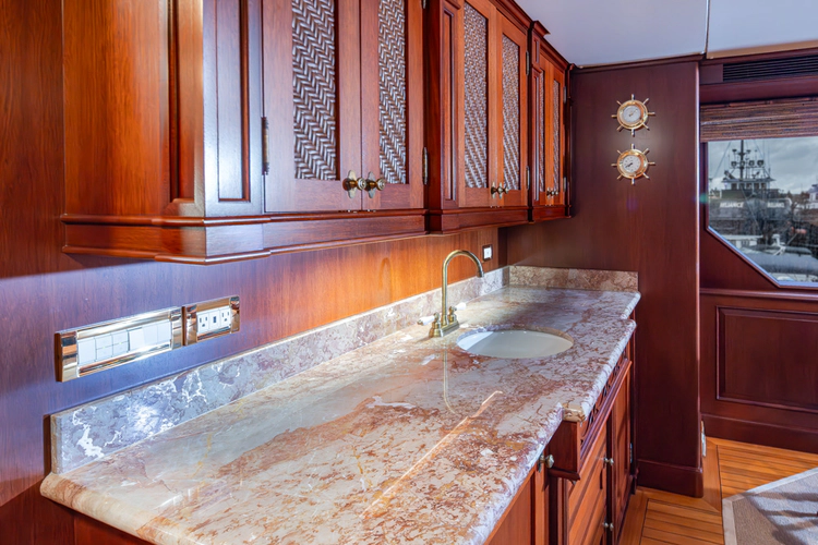 Marlinda Yacht Photos Pics 