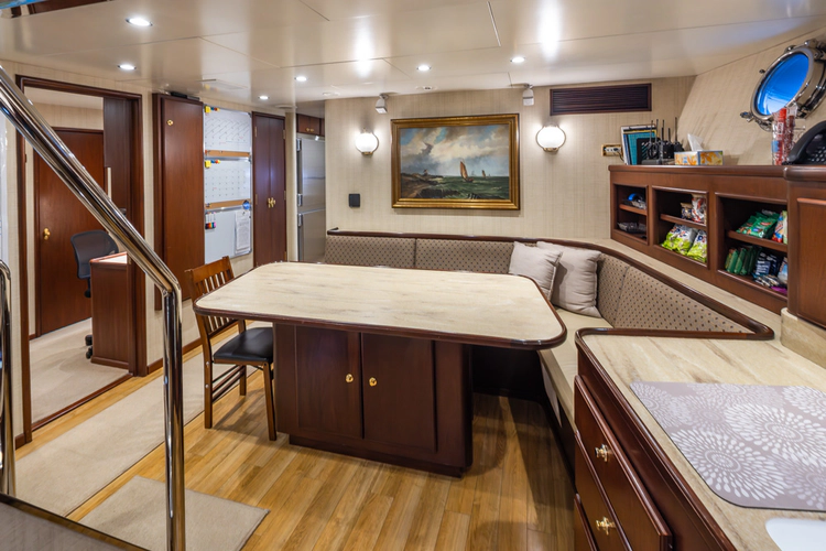 Marlinda Yacht Photos Pics 