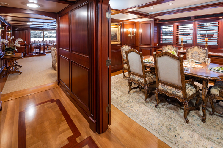 Marlinda Yacht Photos Pics 