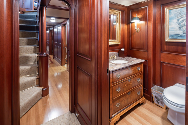 Marlinda Yacht Photos Pics 