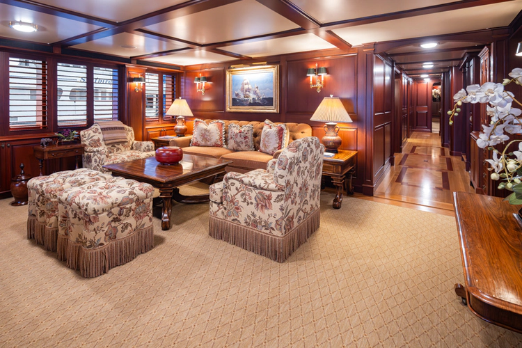 Marlinda Yacht Photos Pics 