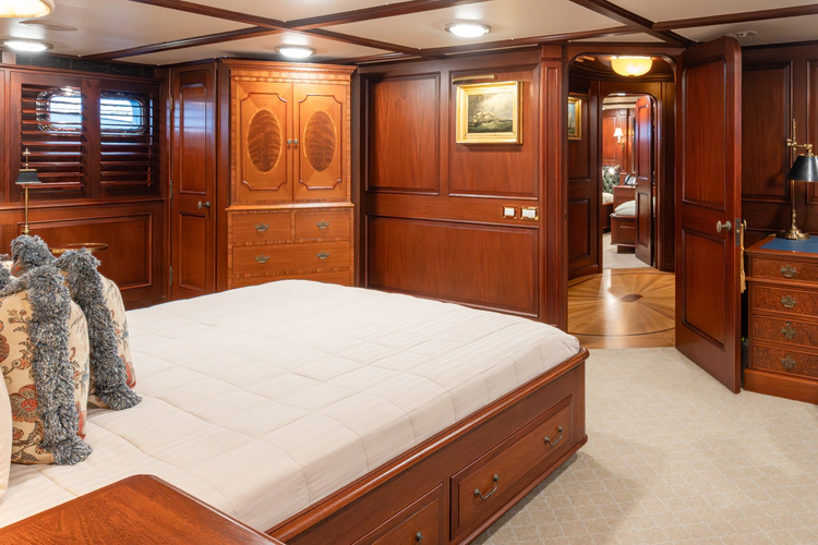 Marlinda Yacht Photos Pics 