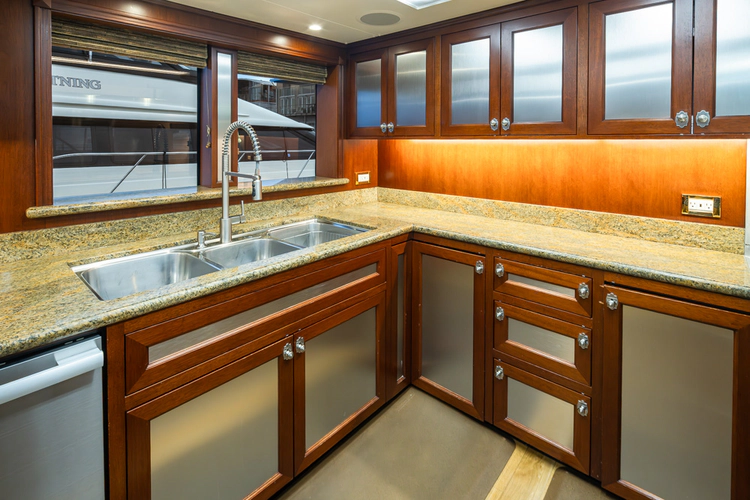 Marlinda Yacht Photos Pics 