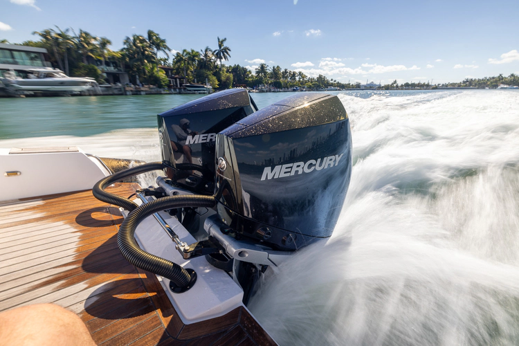 Dopamine III Yacht Photos Pics 