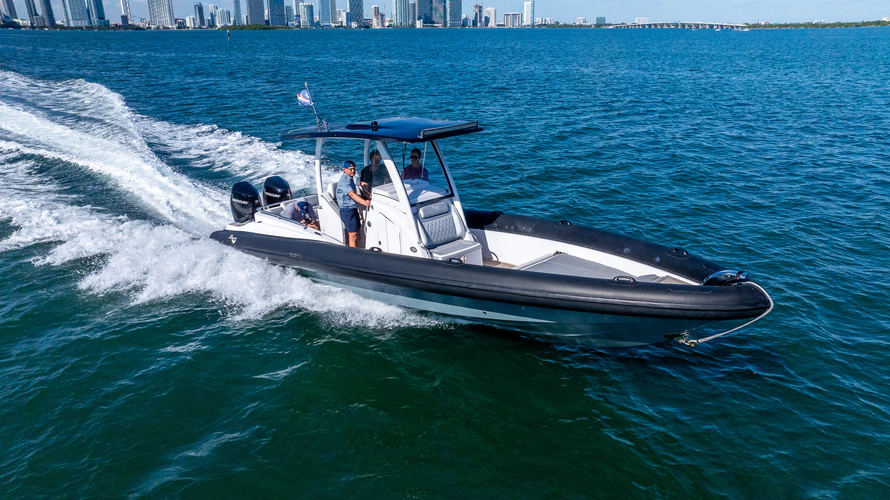 Dopamine III Yacht Photos Pics 