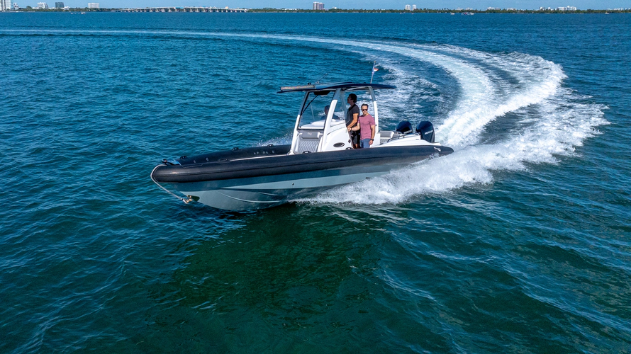 Dopamine III Yacht Photos Pics 