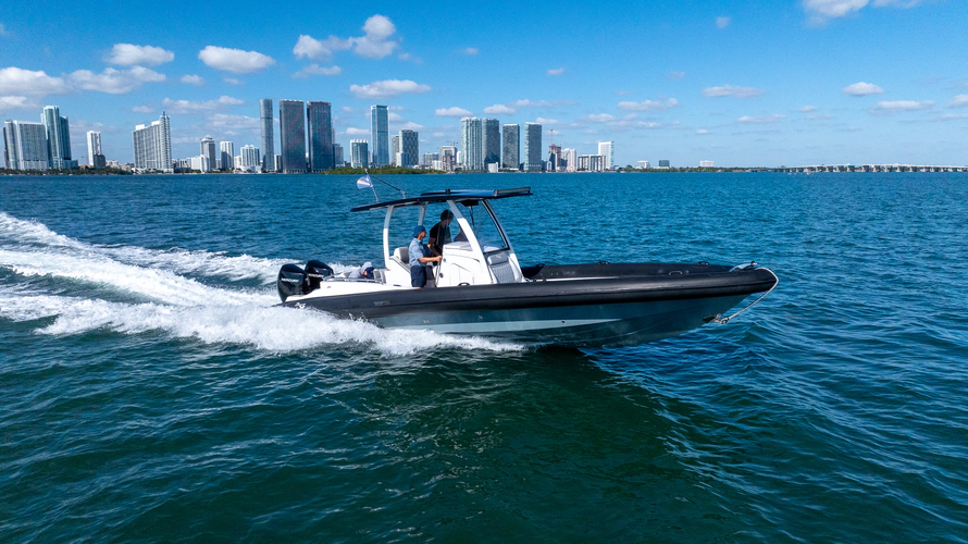 Dopamine III Yacht Photos Pics 