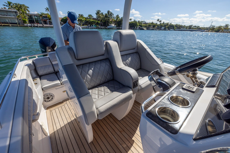 Dopamine III Yacht Photos Pics 