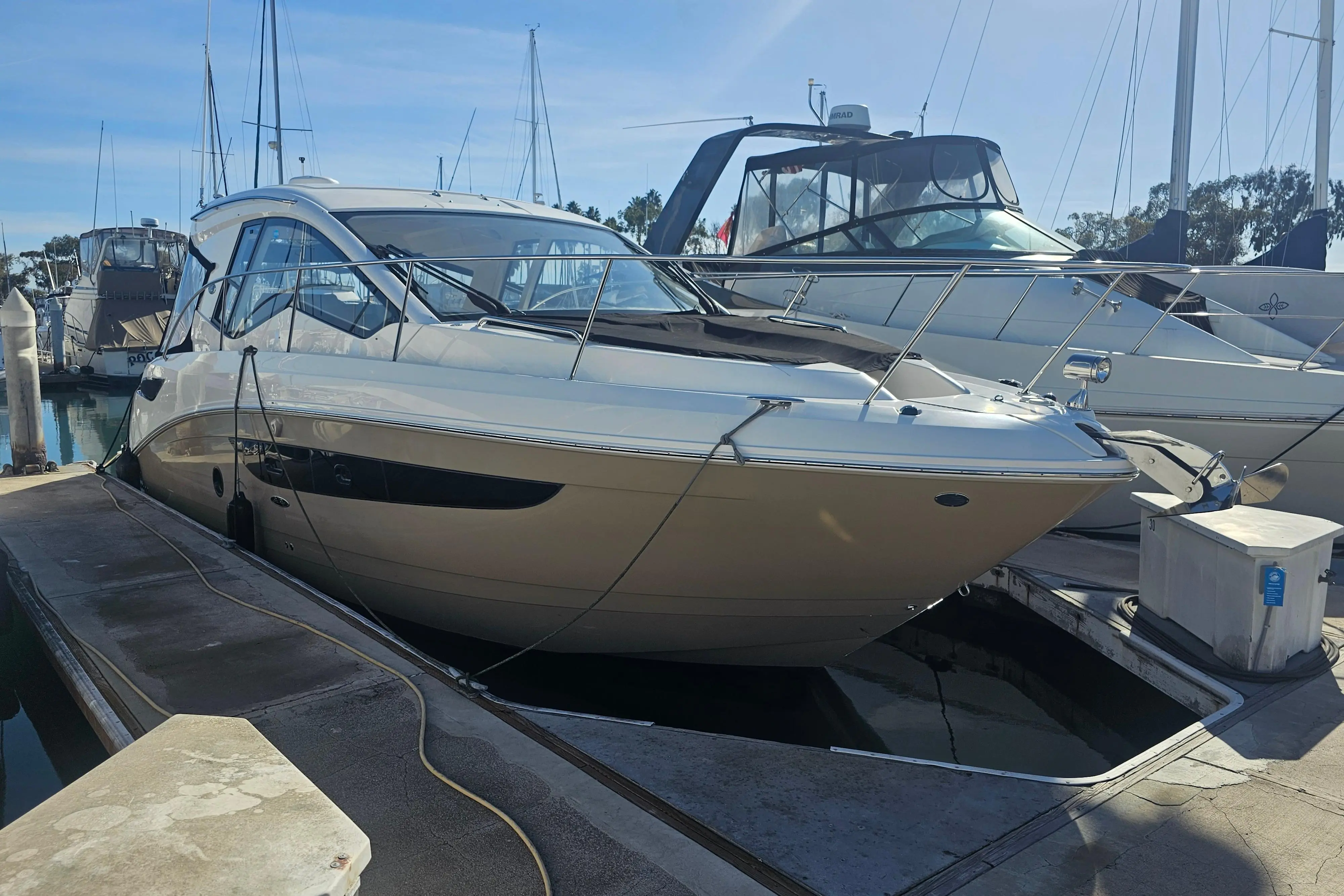 35' Sea Ray Sundancer 350 Coupe LEVON II