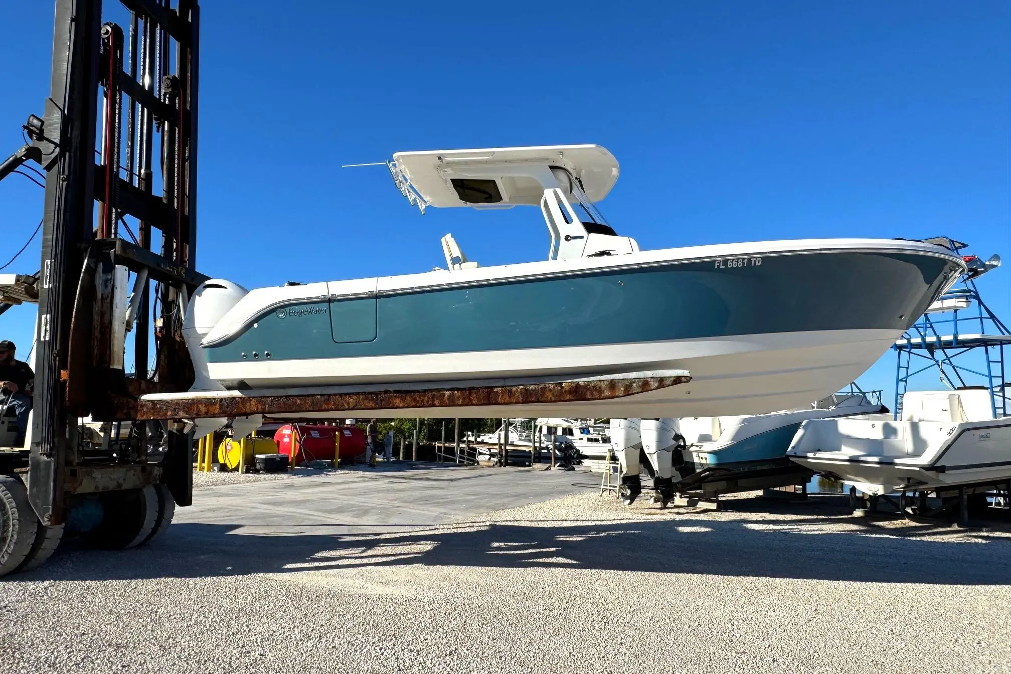 2022 Edgewater 262CC