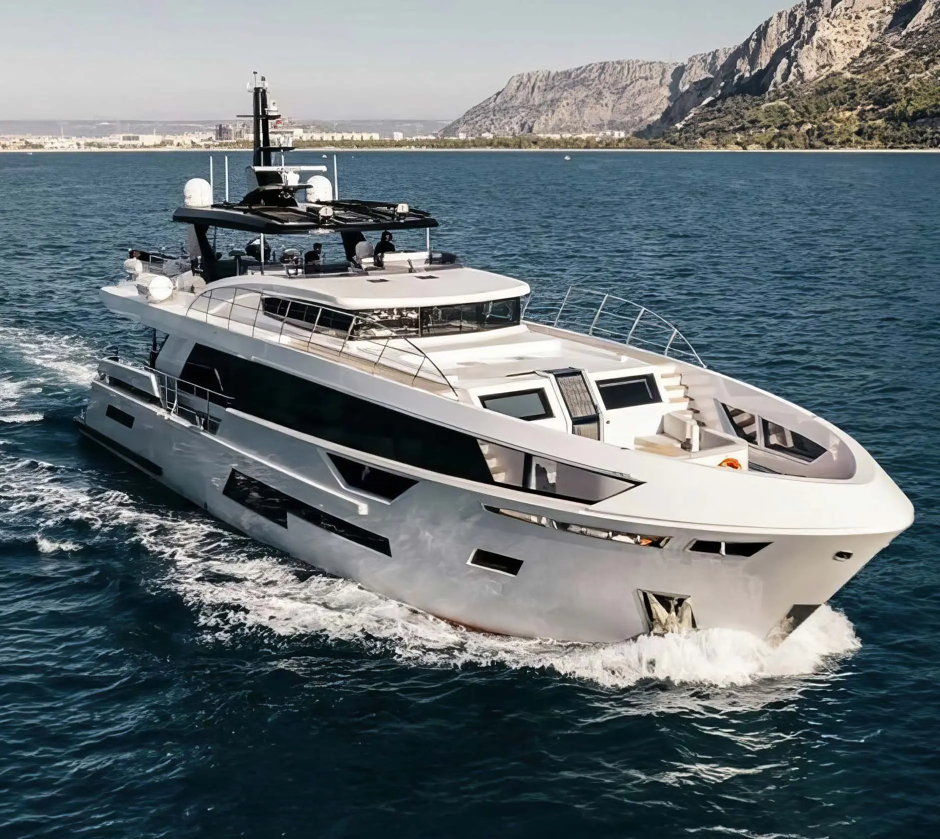 95' Bering 2022 PAPILLON
