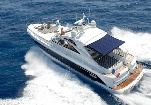 52 Fairline Targa Review