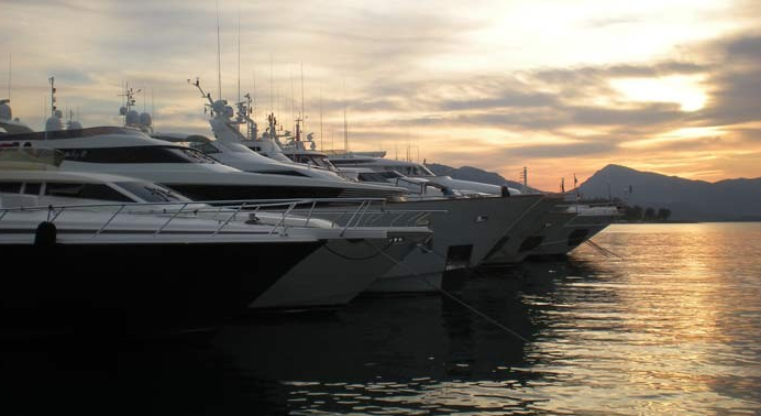 Yacht charter in Greece
