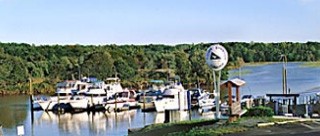 Aquia Harbour Yacht Club