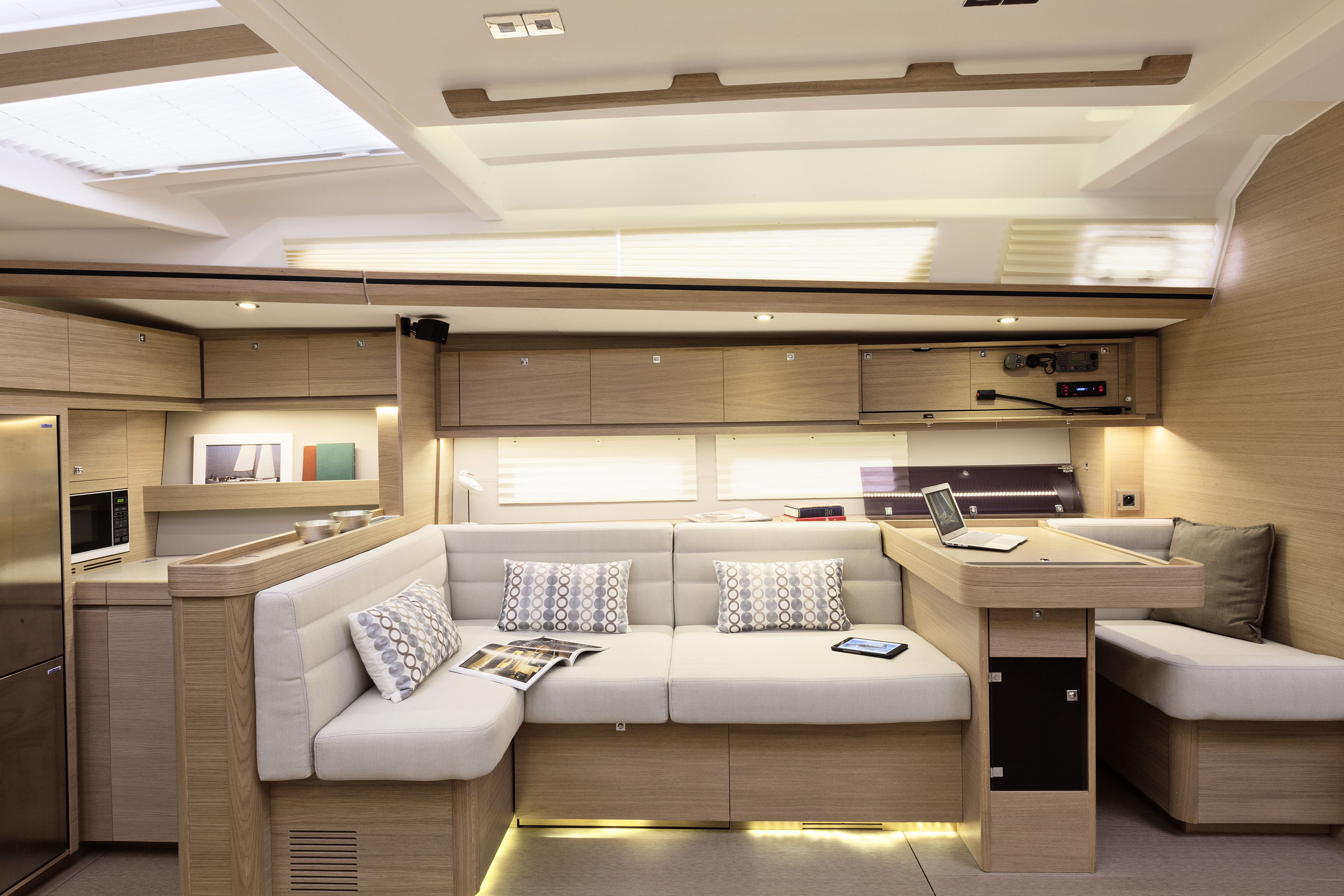 Dufour Yachts :: How the Boats Are Built