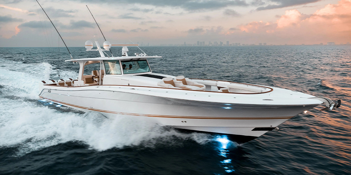 center console fishing yachts