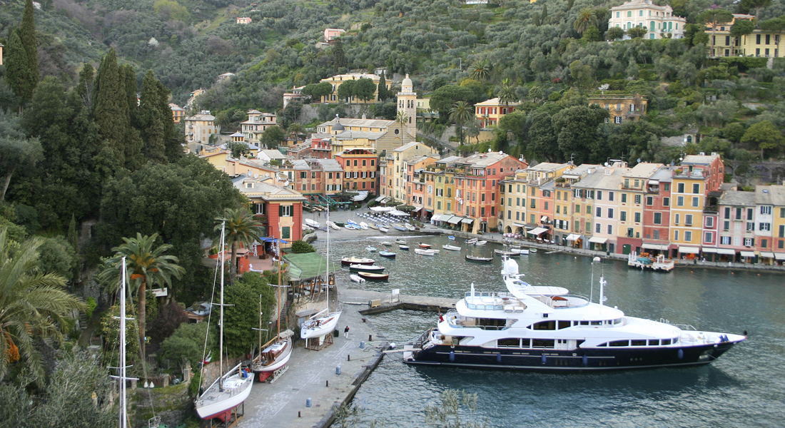 yacht superyacht Positano Italy vacation charter 1100