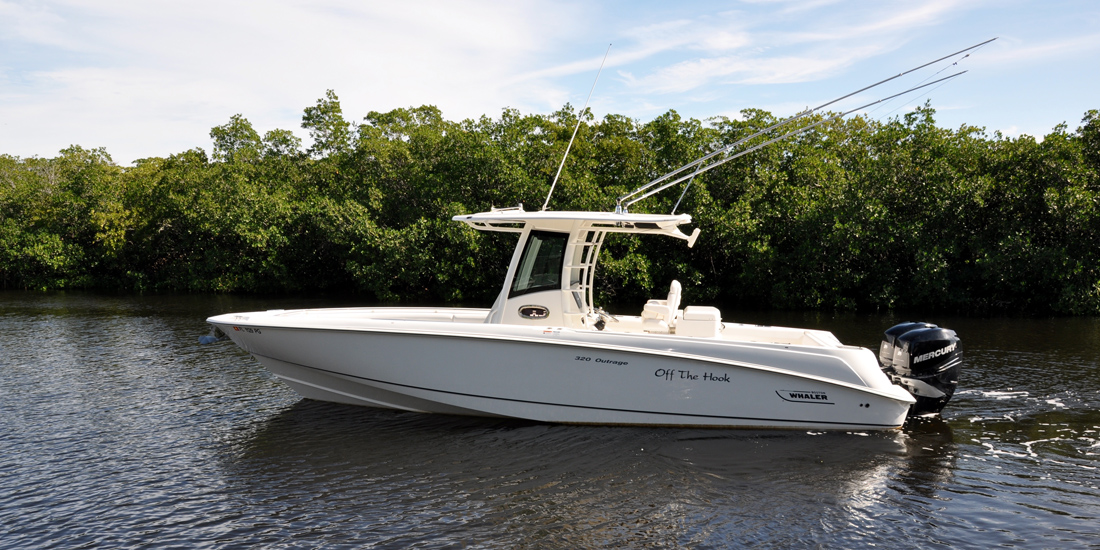 Boston Whaler center console powerboat fishing boat