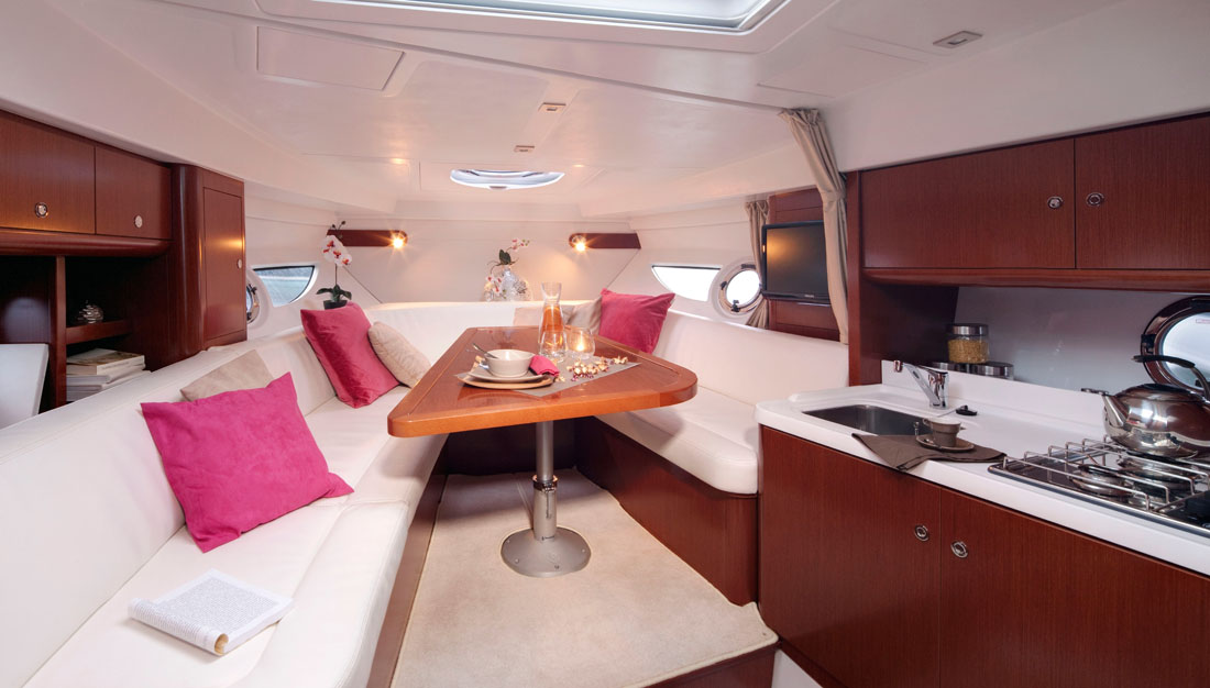 Beneteau Grand Turismo yacht walkthrough video