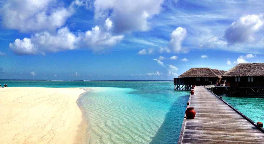 Maldives luxury yacht charter vacation itinerary