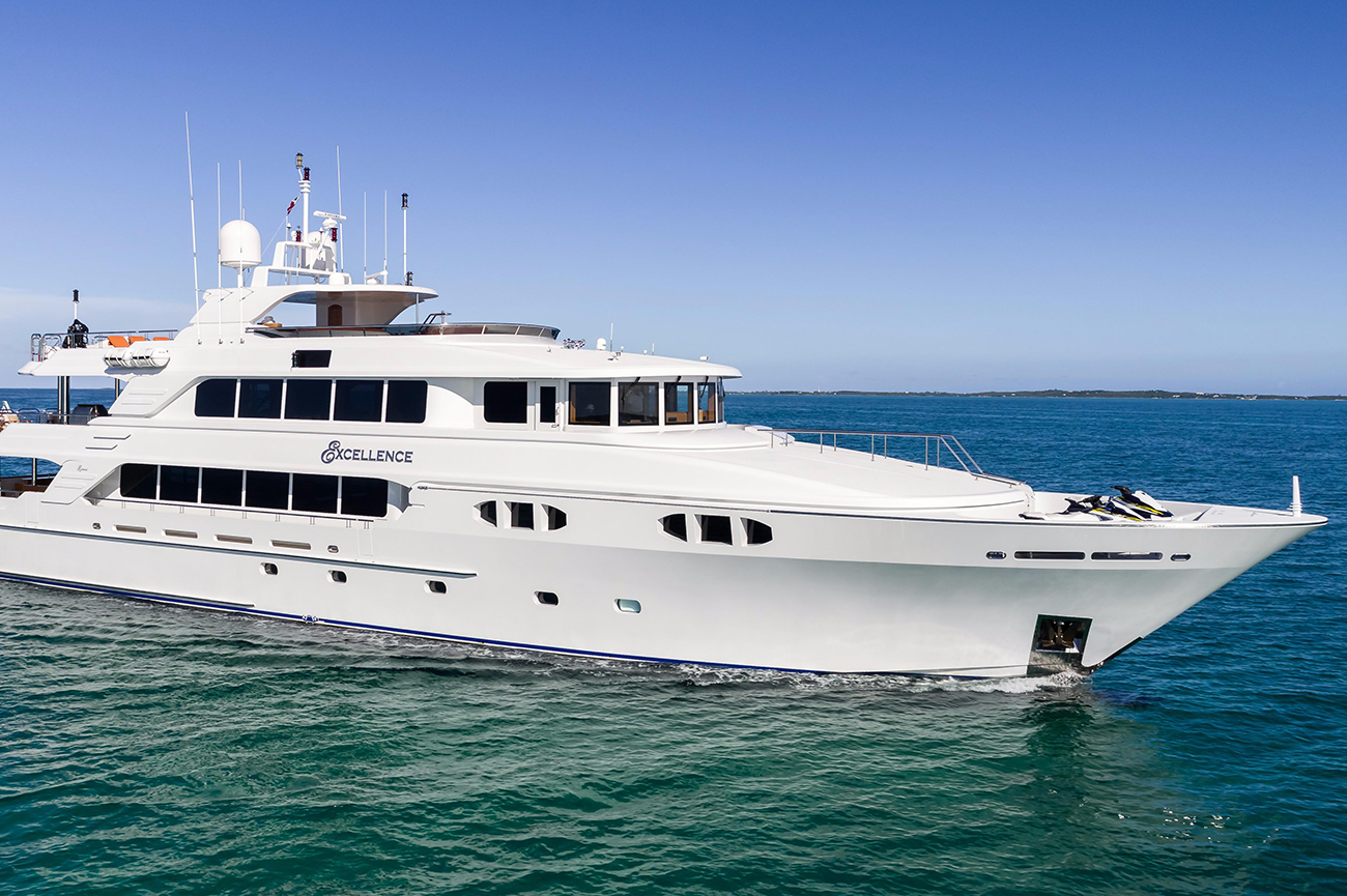 yacht with helipad for sale