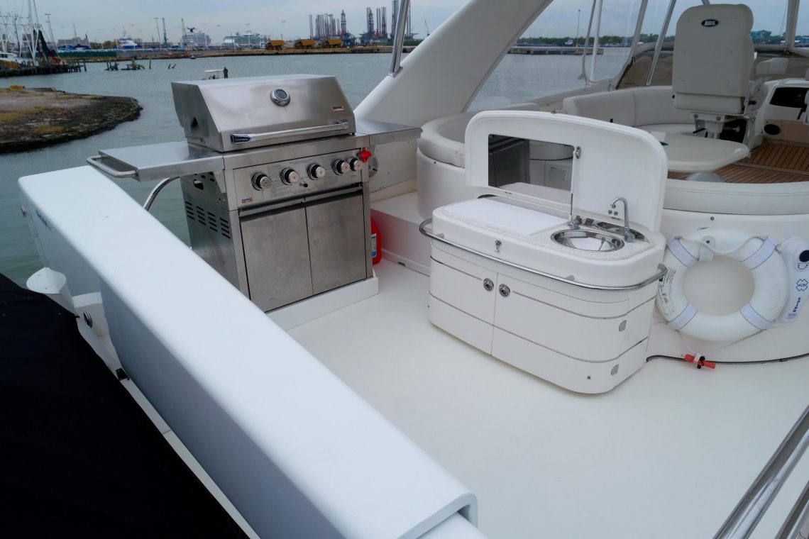 75 Princess Viking Sport Cruiser Aft Deck