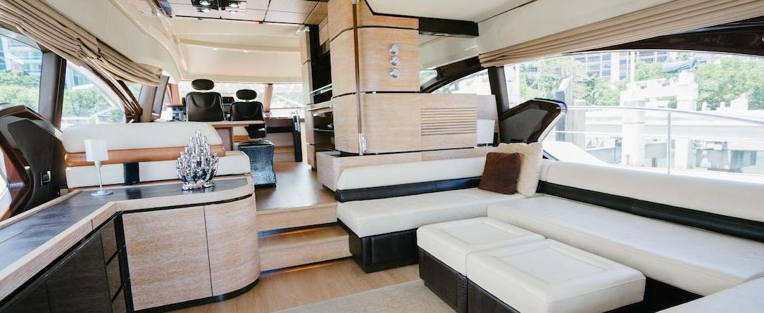 70 Azimut Motoryacht SENISA Salon