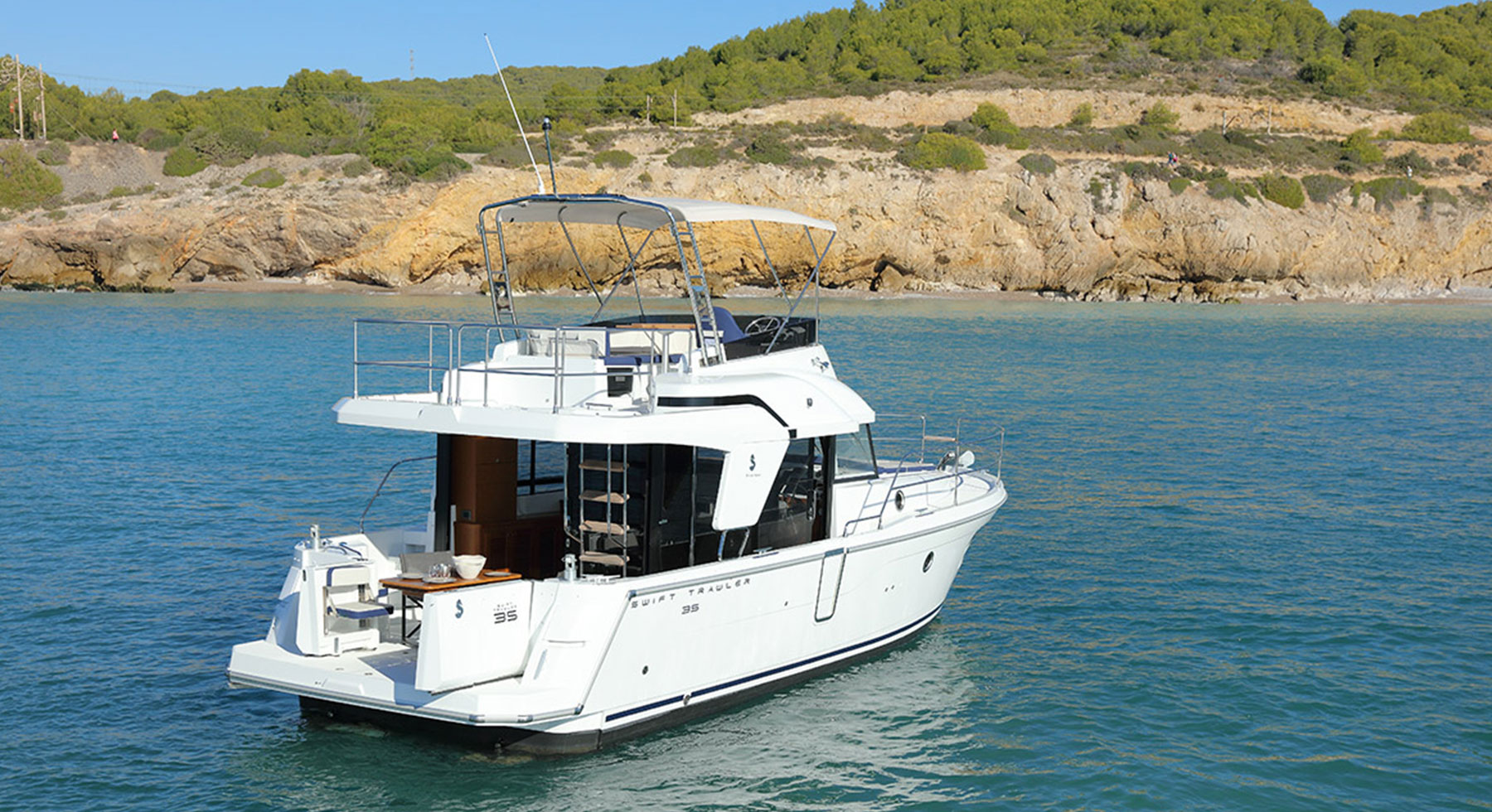 Yacht Review: Beneteau ST 35
