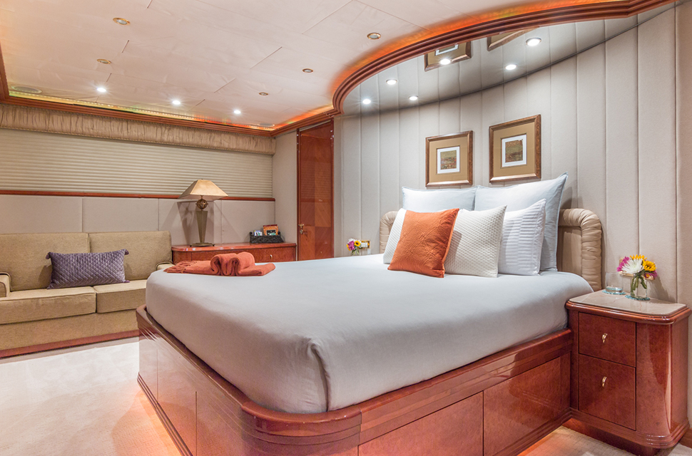 Luxury Yacht Rental: 108' (32m) Viking | TROCA ONE - photo 2