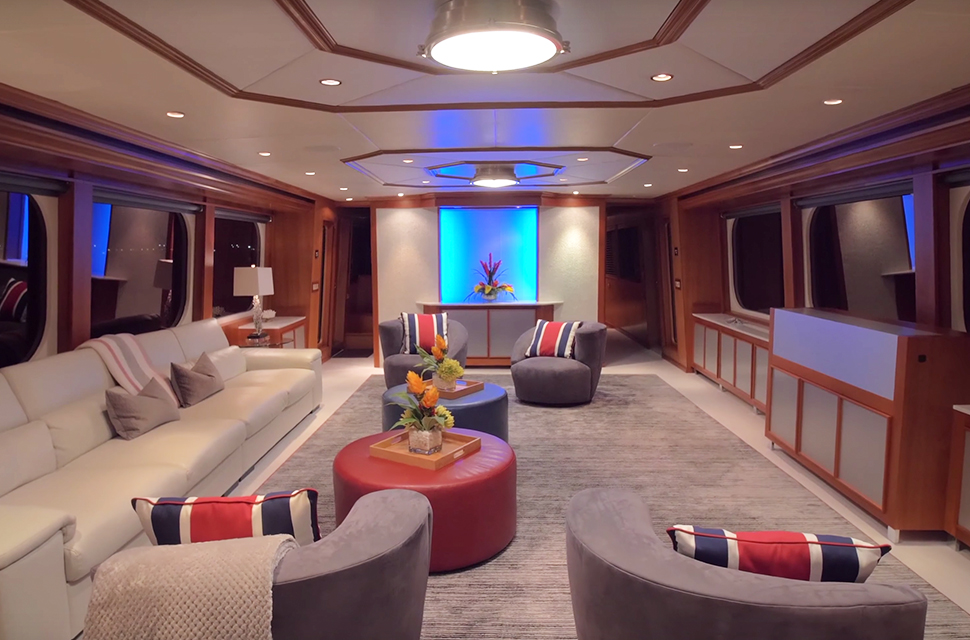 Luxury Yacht Rental: IL CAPO | 110' Broward Marine - photo 5