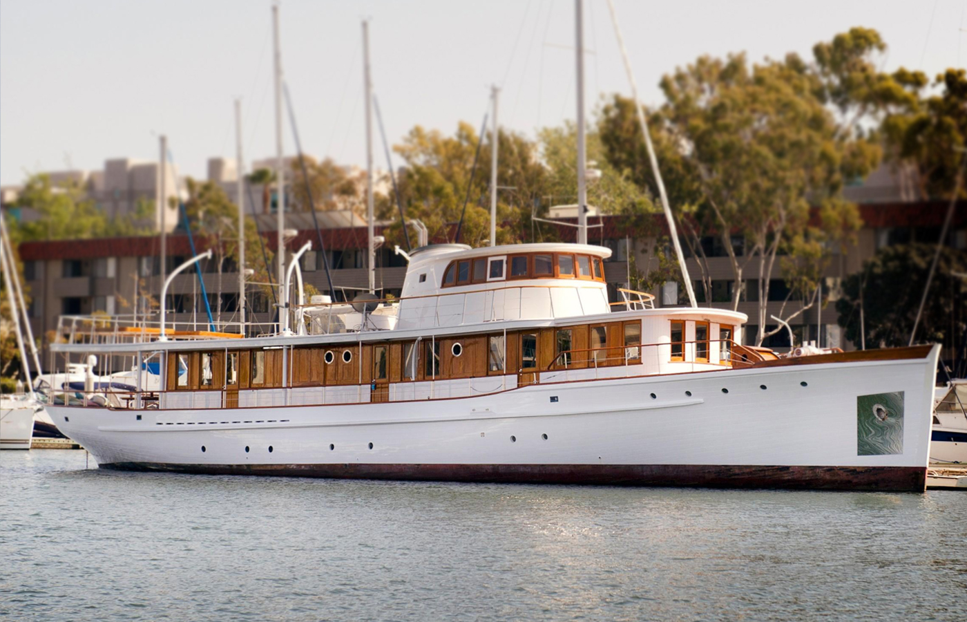 105′ Classic Antique 1929 Motor Yacht [Vintage Highlight]