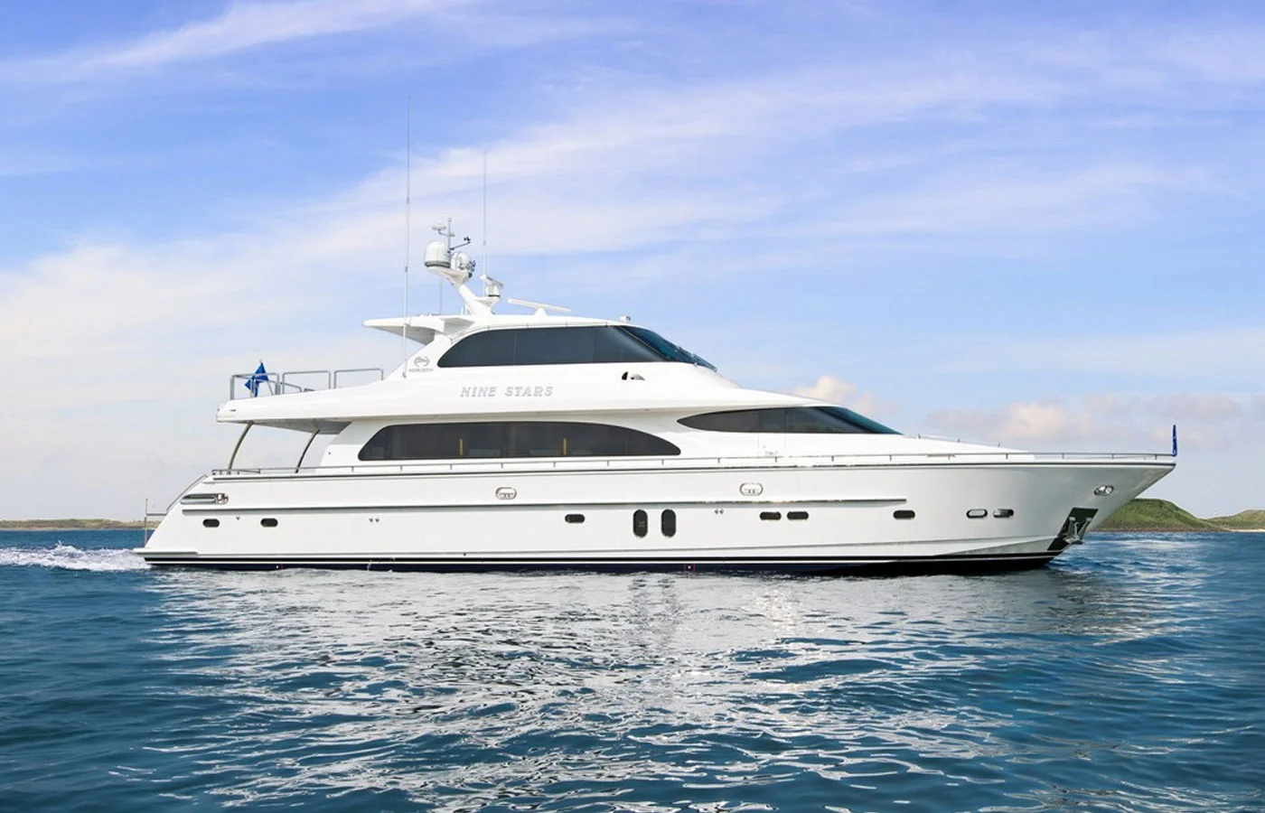 84 Horizon 2017 NINE STARS Sold by Yacht Broker Mike Burke