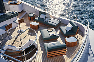 Spacious Sundeck