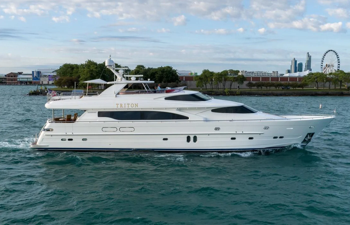 Horizon 95 Motor Yacht Highlight [Boat Review + Video]