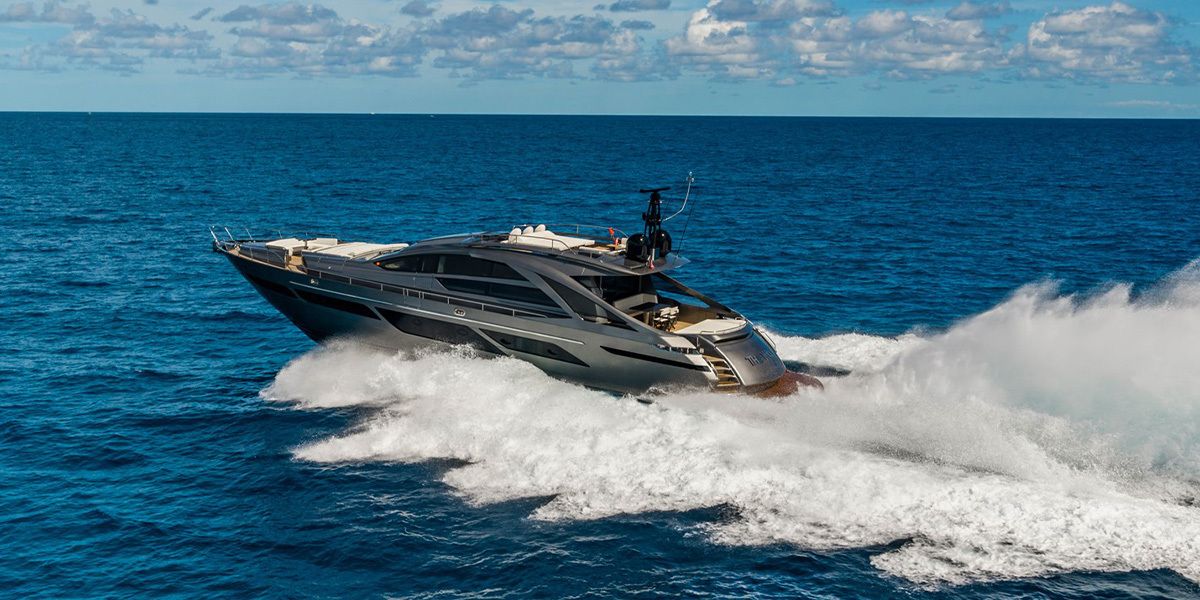 92' Pershing 2019 THE WOLF