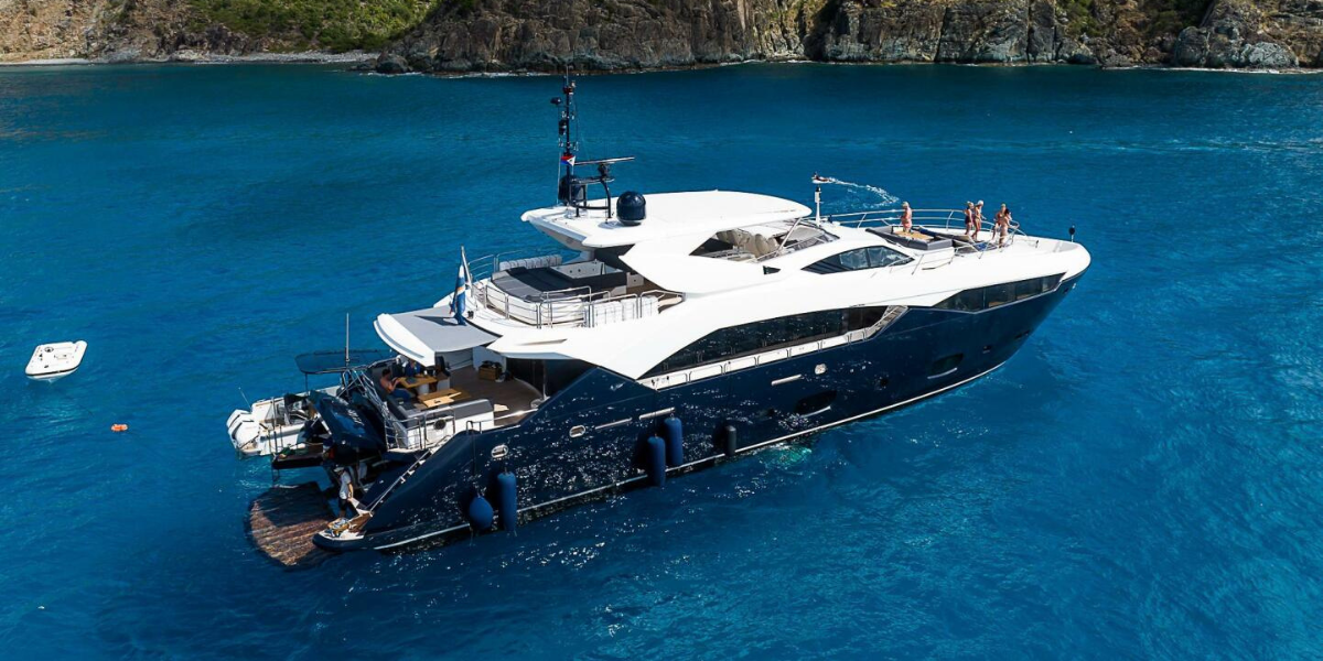 35m Sunseeker Superyacht Evereast for Sale [In the News]