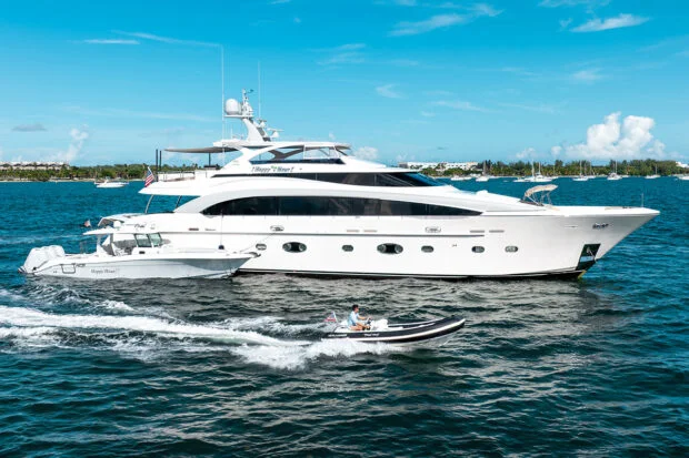110' HAPPY HOUR yacht for charter