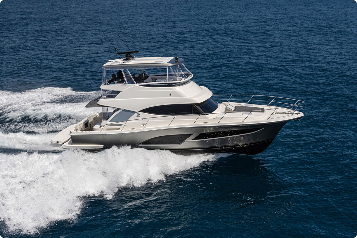 Riviera 46 Sports Motor Yacht
