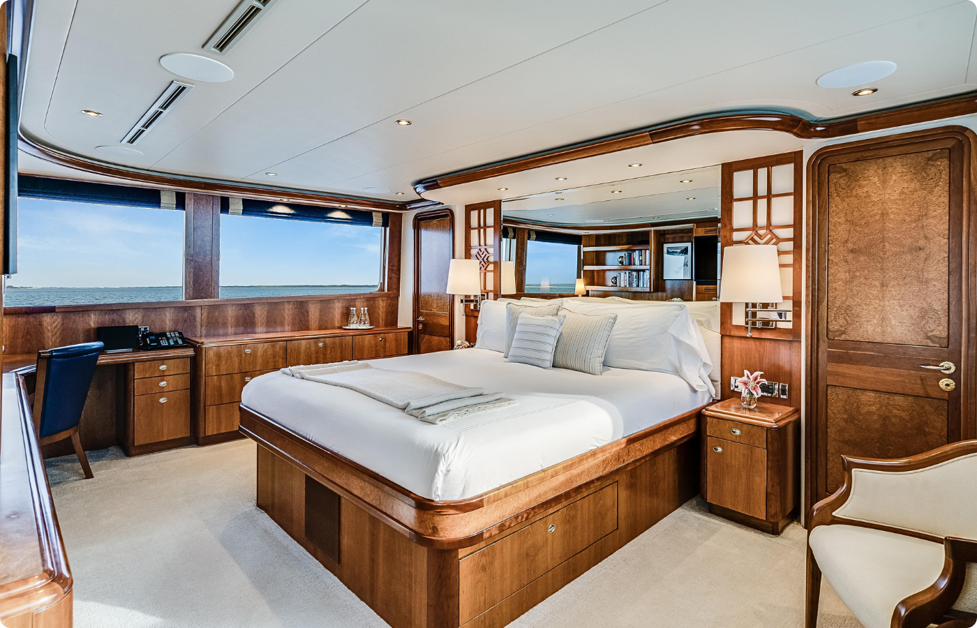 130' Westport 2003 AVALINA