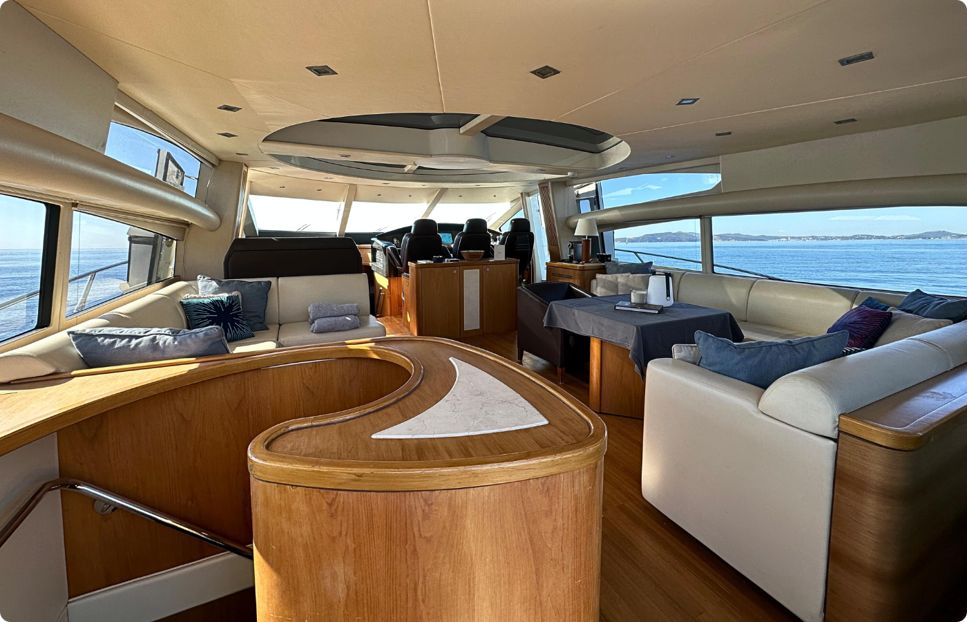 82' Sunseeker 2007 LOW PROFILE