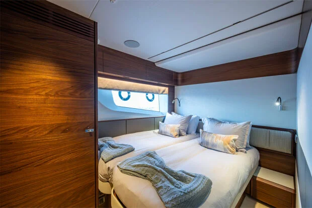 Luxury Yacht Charter: R&R | 96' Princess 2024 - photo 14