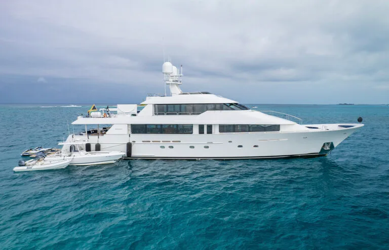 130' AVALINA yacht for charter